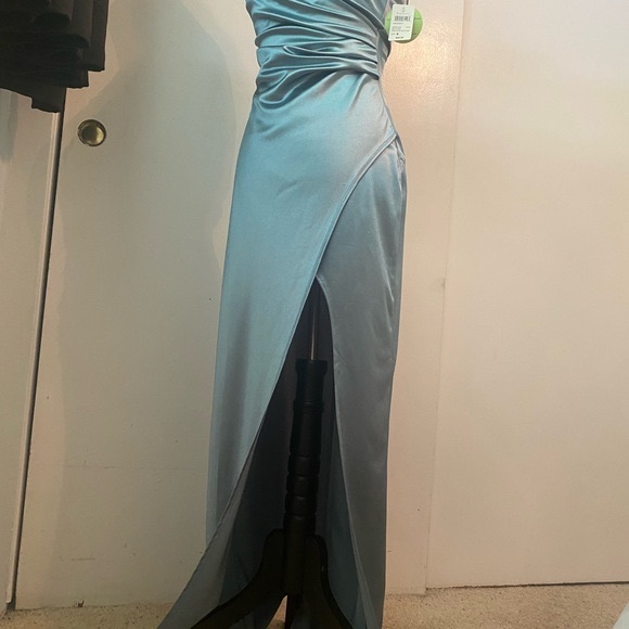 Windsor women’s dress gray slimming small silky new with tags - Picture 3 of 15